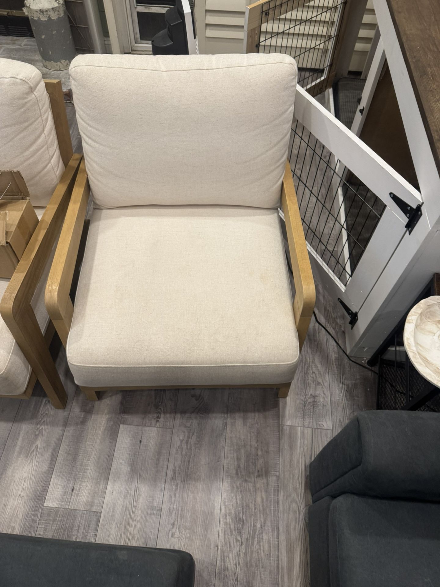 Broyhill White Accent Chairs