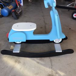 Rocking Scooter