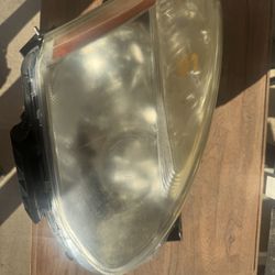Nissan 2011-2013 ROGUE Passenger Headlight Assembly USED