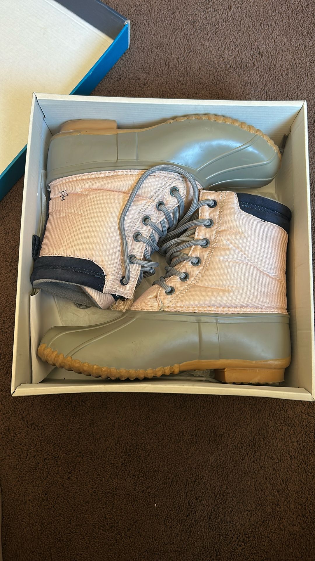 Penguin Snow Boots Women’s Size 6