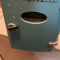 Portable Fridgidare  Light Blue