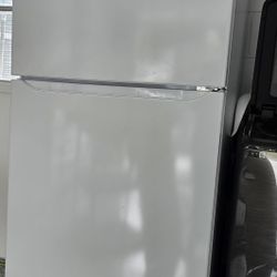 LG Refrigerator 