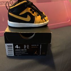 JORDAN 1 MID SIZE 4c