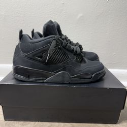 Size 10.5M - Jordan Retro  4 “Black Cat”  2020 
