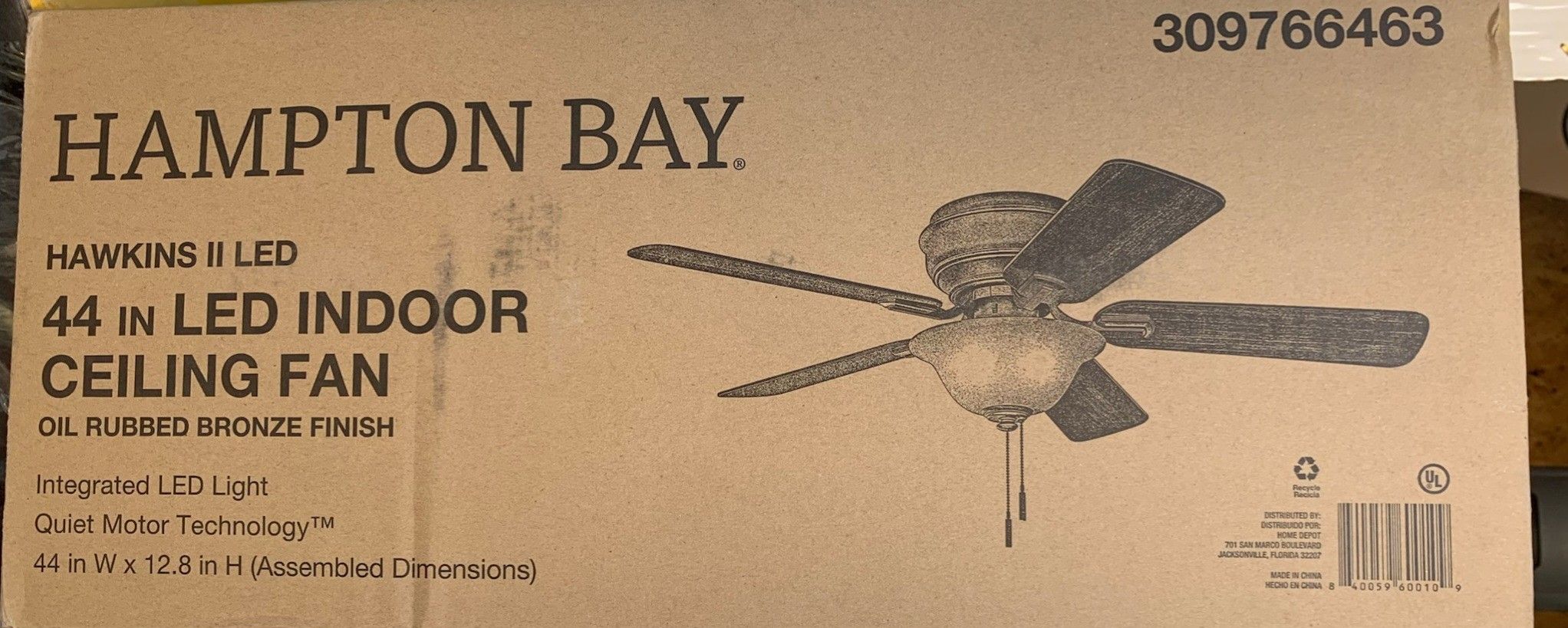 HAMPTON BAY HAWKINS II LED INDOOR CEILING FAN/ 44 in W / 12.8 in H