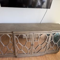 Mirrored Buffet Table