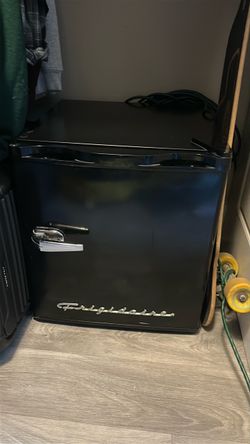 Mini fridge