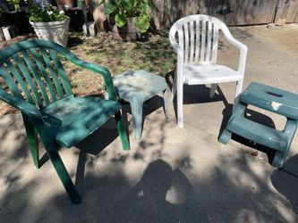 1 White/1 green lawn chair, green small table, green two step carry stool