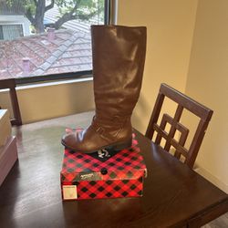 Brown Riding boots