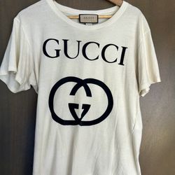 Authentic Gucci T-Shirt, Size Medium
