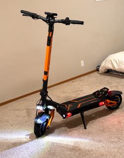 KuKirin G3 Pro Electric Scooter – 237 Miles – $1200