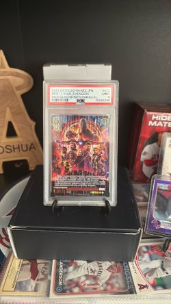 Thanos graded card