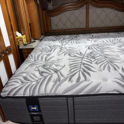 California King size Seally Mattress Like New 