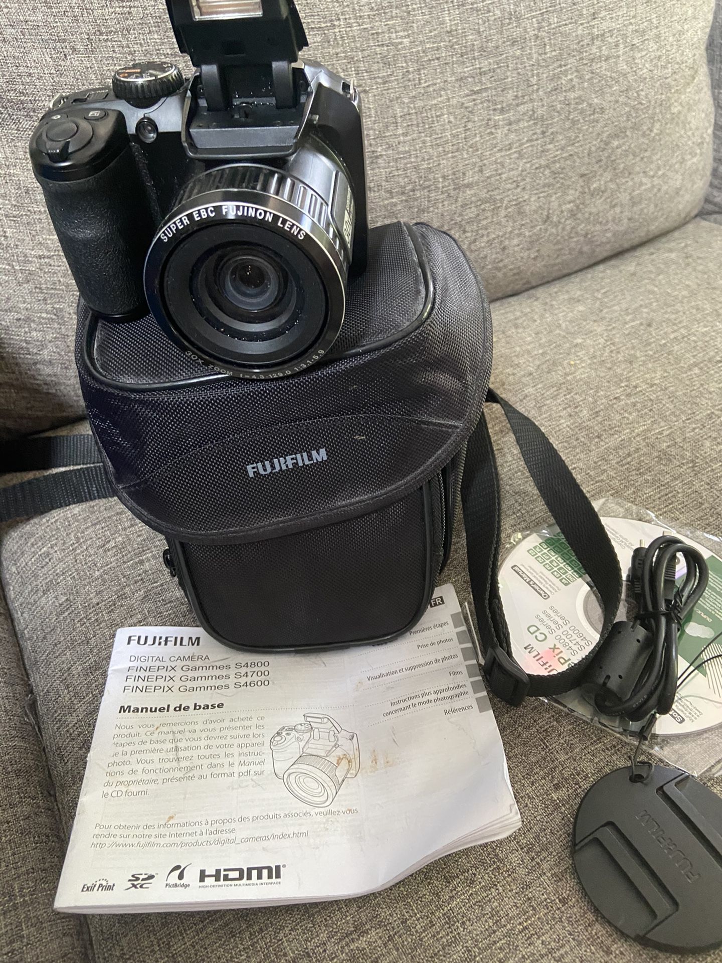 Fuji finepix S4800 digital camera