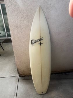6’1 Glassic Shortboard (gene levesque) - fins included