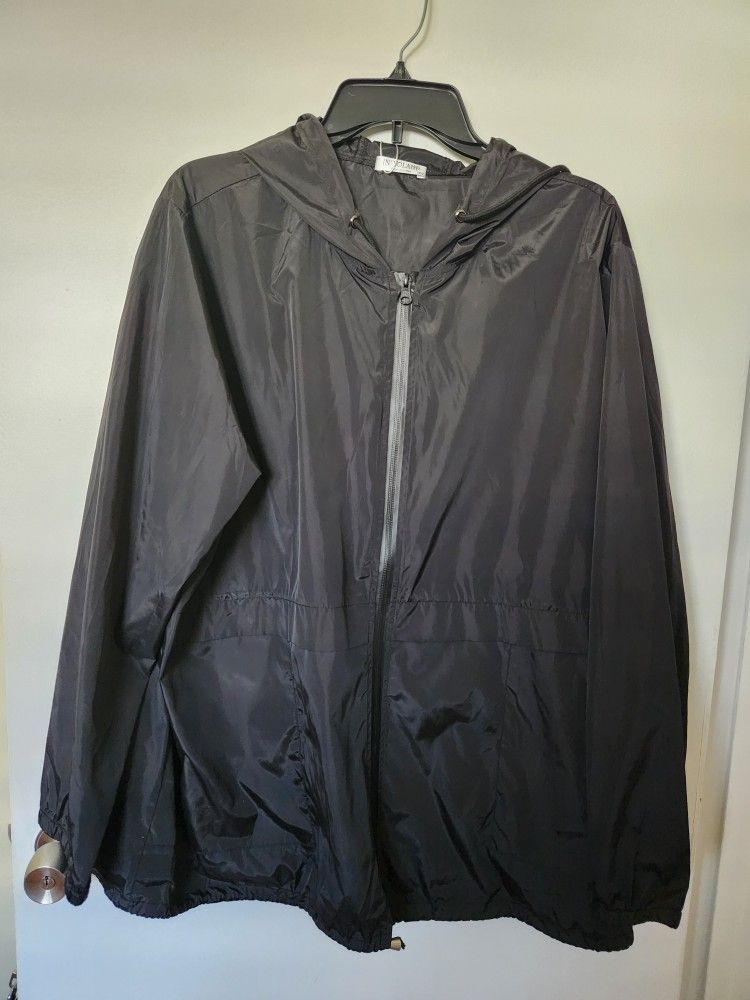 Women's Plus Size Lightweight Waterproof Rain Jacket with Hood