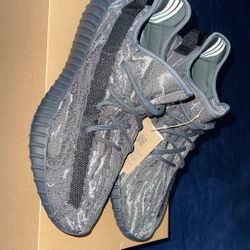 Yeezy 350 V2 Mx Dark Salt