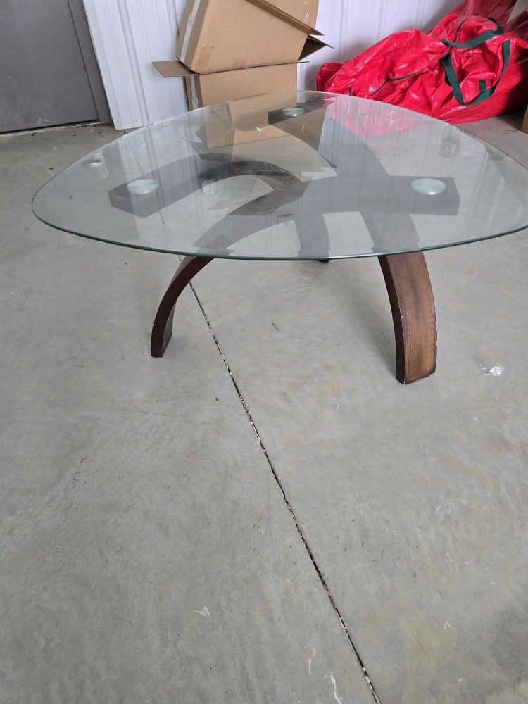 Coffee Table and Matching End Tables