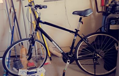 Diamondback Maravista Hybrid Bike

