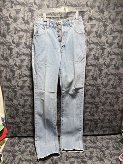 Womens Rollas Classic Button Fly Straight 90’s Light Wash Blue Jeans Size 24  These women's Rollas Classic Button Fly Straight 90’s Light Wash Blue Je