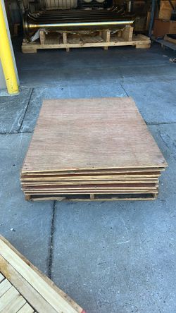 (18 pieces) 38” x 48” X 1/2” Pieces Of Plyboard