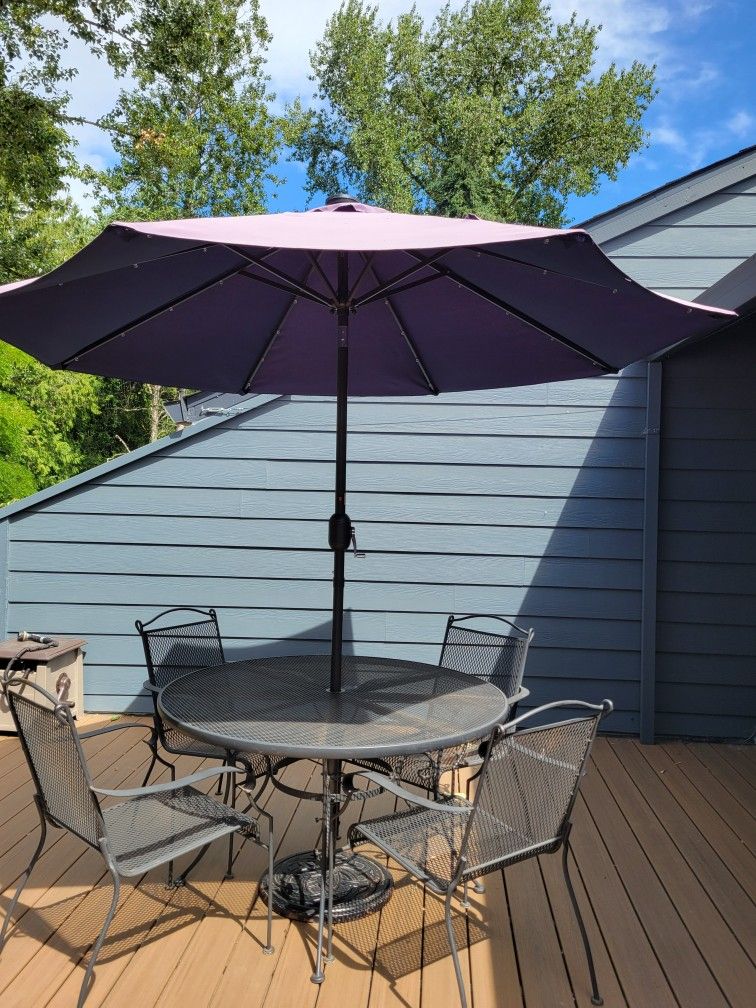 Round Patio Table With 4 Chairs And Umbrella