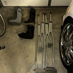 Medical Boot and crutches
