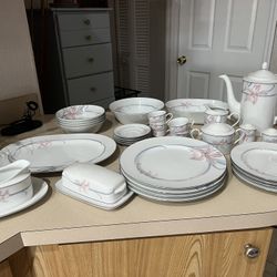 Carico Fine China Set (31 Pcs