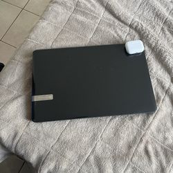 Gateway Laptop w DVD Player 