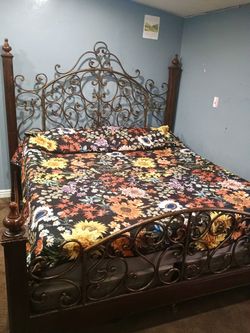 Antique Style Rod Iron King Size Bed