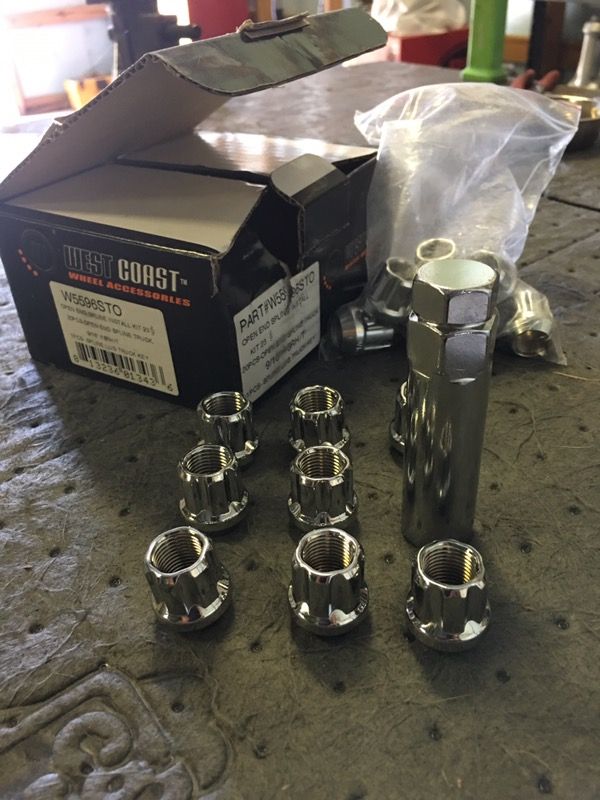 9/16 lug nut spline locks with key