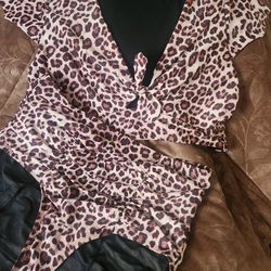 Women's 2 Piece Bathing Suit, TORRID Size 2