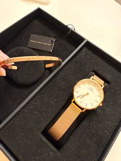 Jewerly Box Clean-out · Daniel Wellington