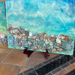 ocean waves at the shore 