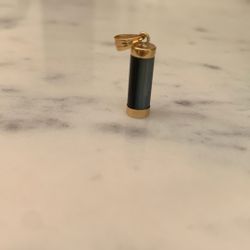 14k solid Gold and Black onyx and mother Pearl  Pendant