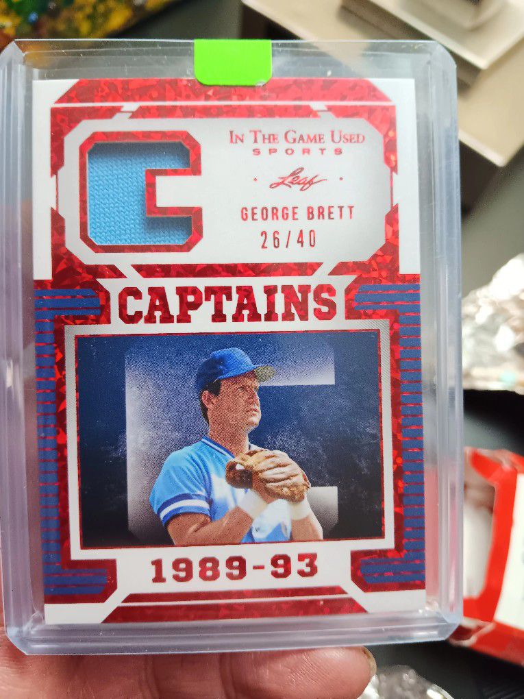 2022 Leaf George Brett Game Used Jersey Numbered Relic Card