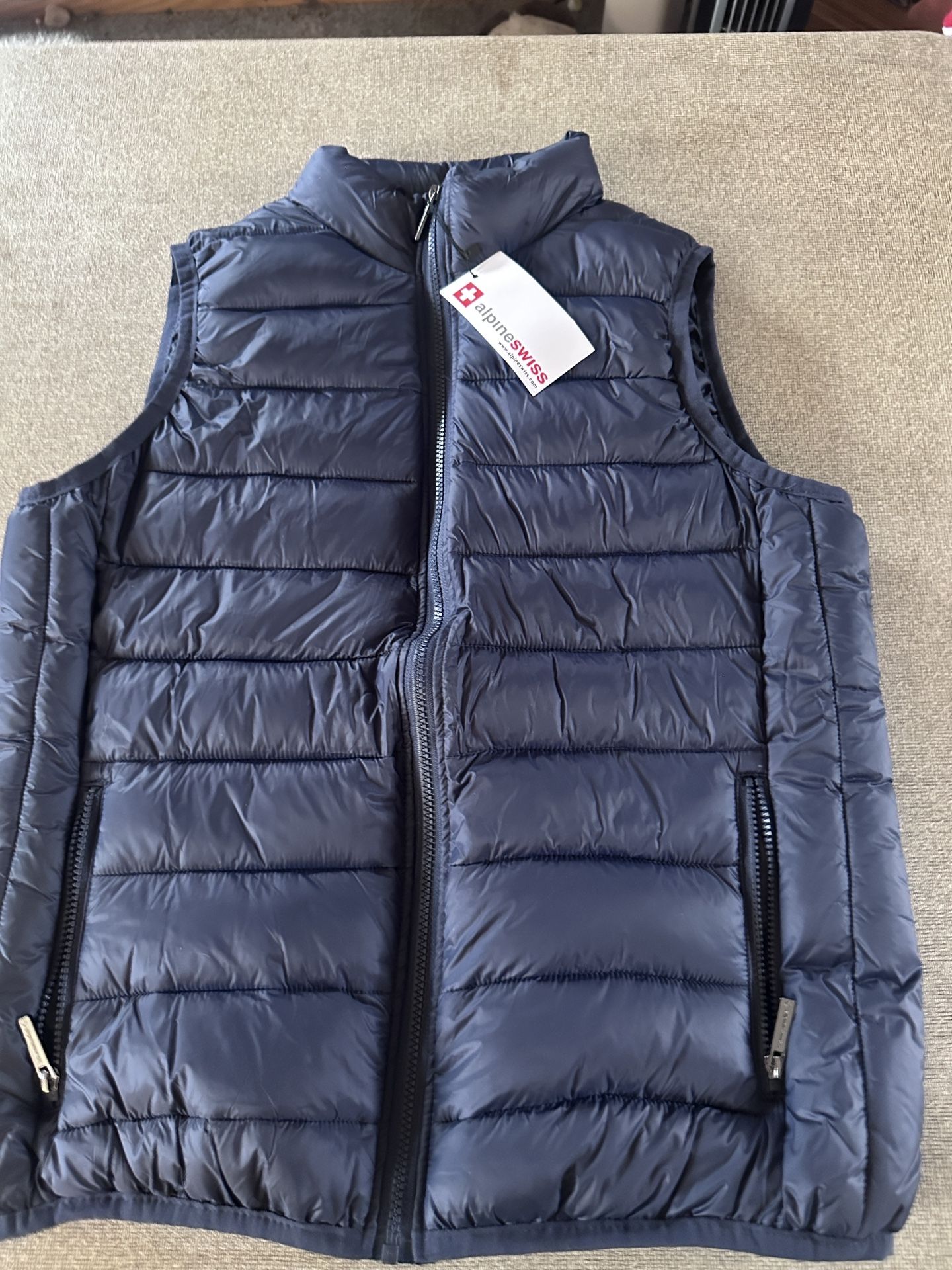 Alpine Swiss Navy Jodie Womens XL Puffer Vest Lightweight Packable Down Alternative Vest Jacket NWT