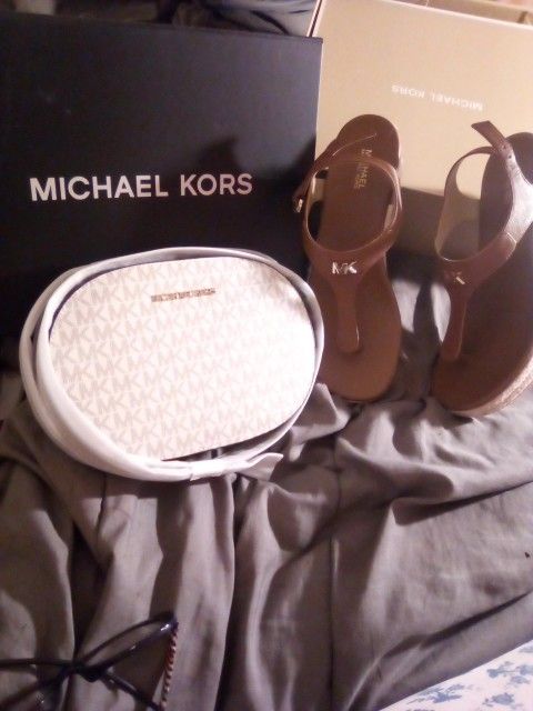 Brand New Michael Kors Purse And Shoes Set