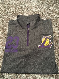 Lakers Lebron Pullover NBA kids size 10-12