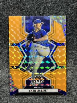 2022 Panini Mosaic - Orange Fluorescent Mosaic Prizm #27 Chris Bassitt /25