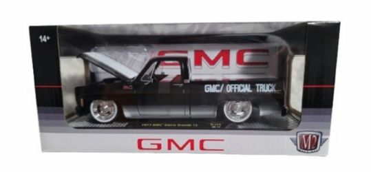 M2 Machines 1:24 1977 GMC Sierra Grande 15 Official Truck Black Diecast