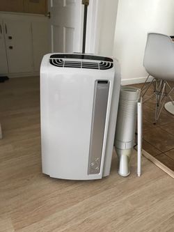 De'Longhi Pinguino Portable Air Conditioner – Excellent Condition (With Window Kit)