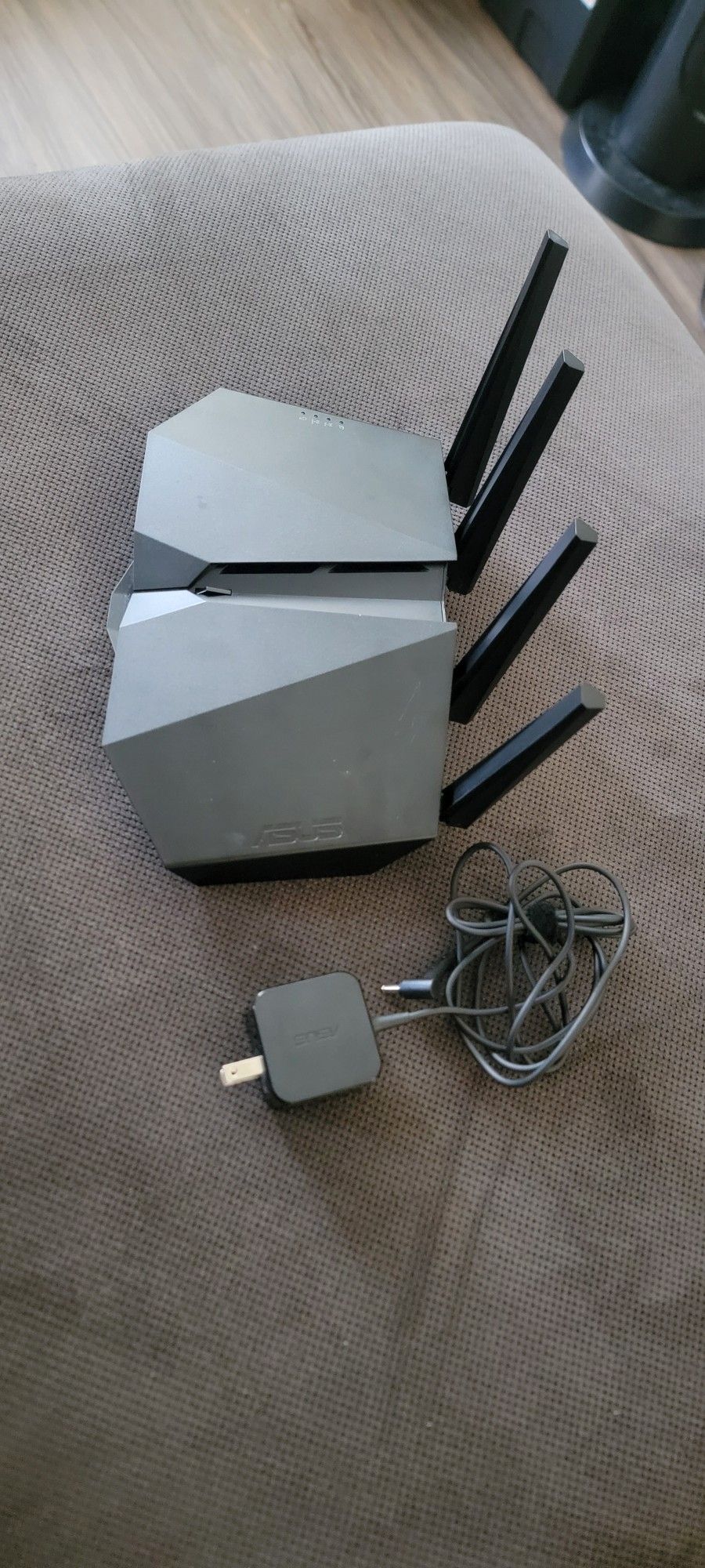 Asus AX5400 WiFi Router RT-AX82U