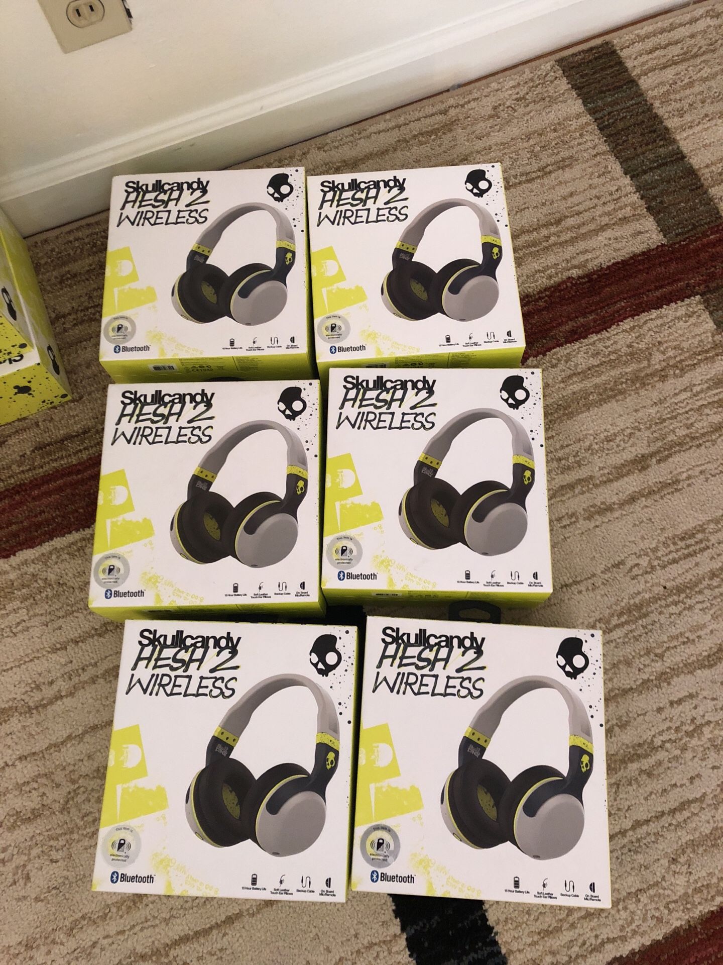 NEW Skullcandy wireless Bluetooth headphones