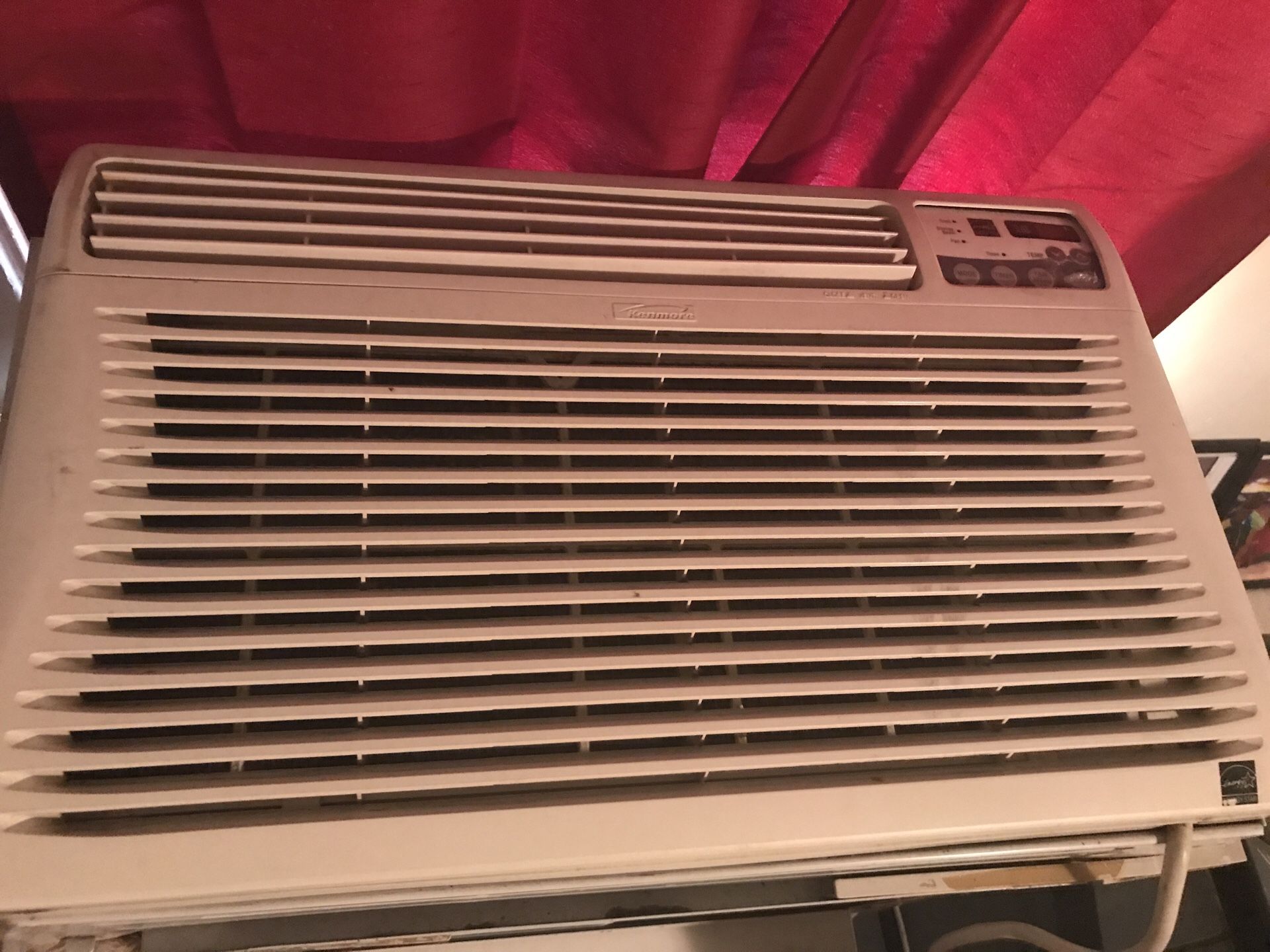 12,000 BTU air conditioner With remote in great condition only $140