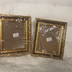 Vintage Light Weight Picture Frames 