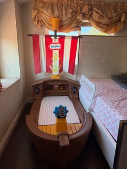 Little Tikes Pirate Ship Toddler Bed