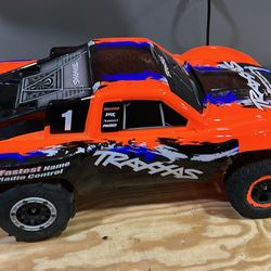 Traxxas Slash 