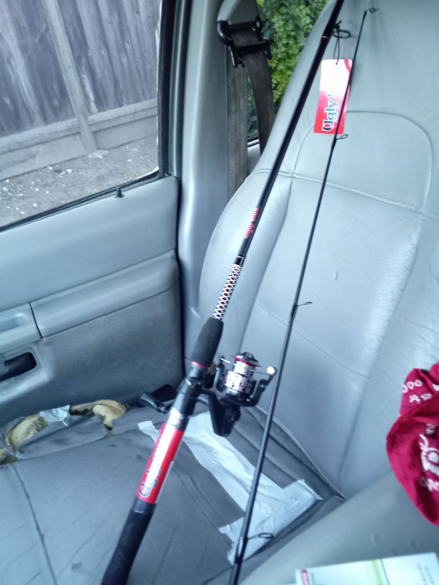 New 6 ft 6 Ugly stick combo med. Action