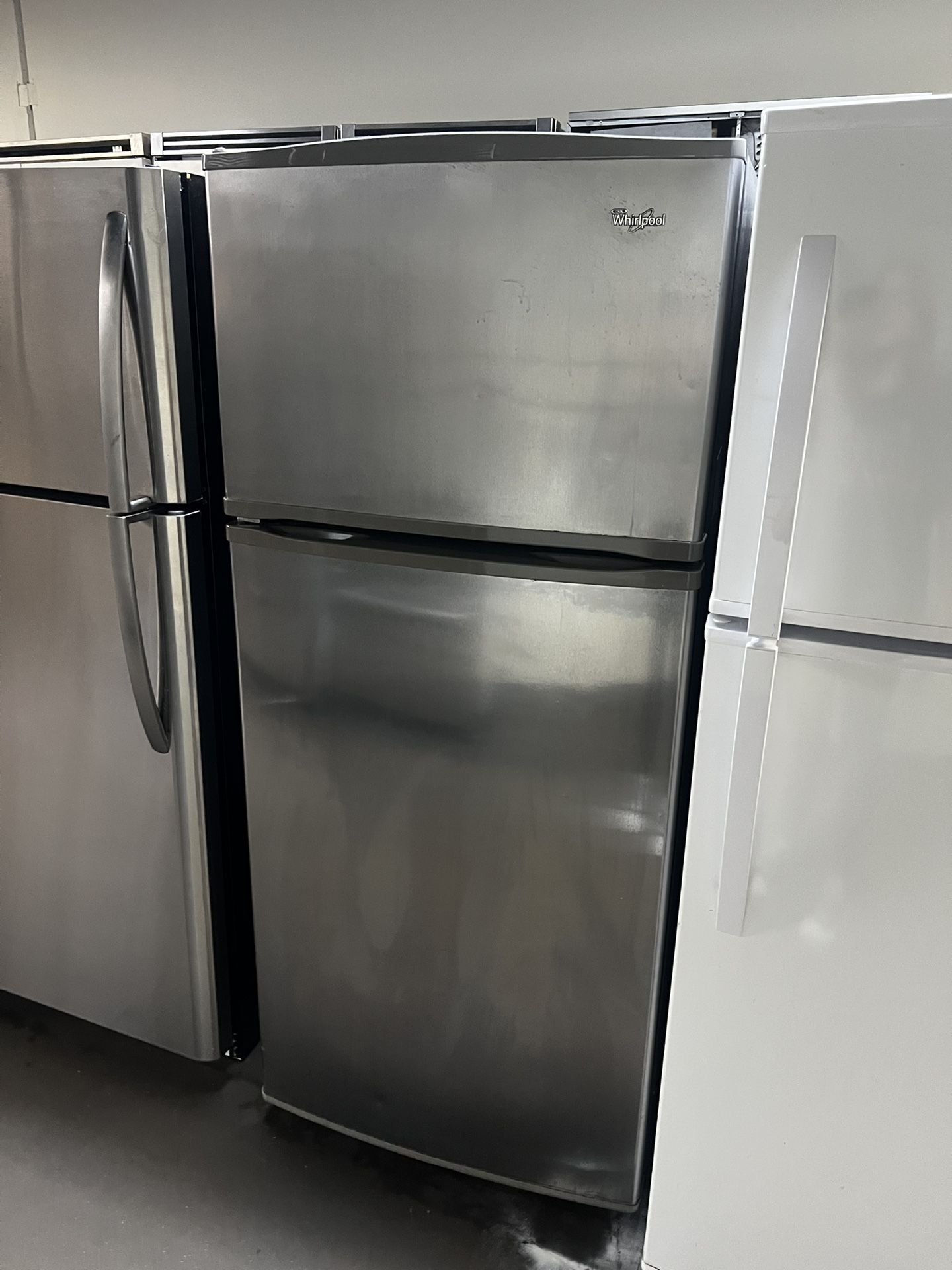 Whirlpool Stainless Steel Top Freezer Refrigerator 18 Cu Ft